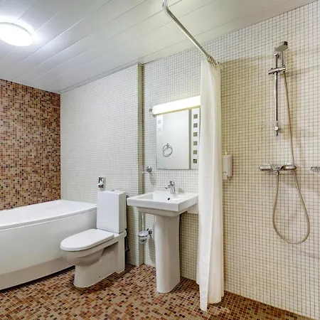 Estonia Medical & Otel 2*