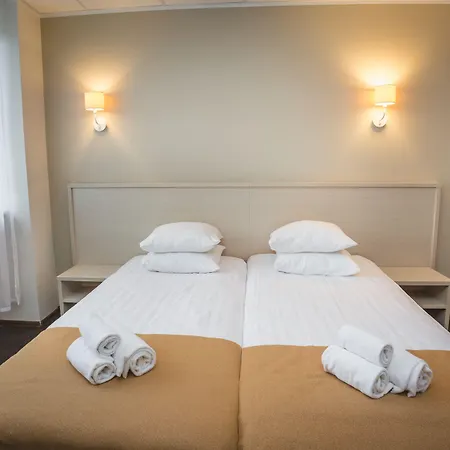 Estonia Medical & 페르누