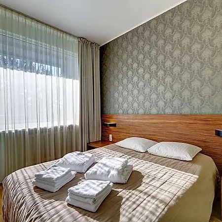 Hotel Estonia Medical & 2*