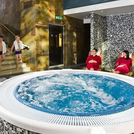 Otel Estonia Medical & 2*