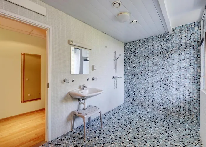 Estonia Medical & 호텔 페르누