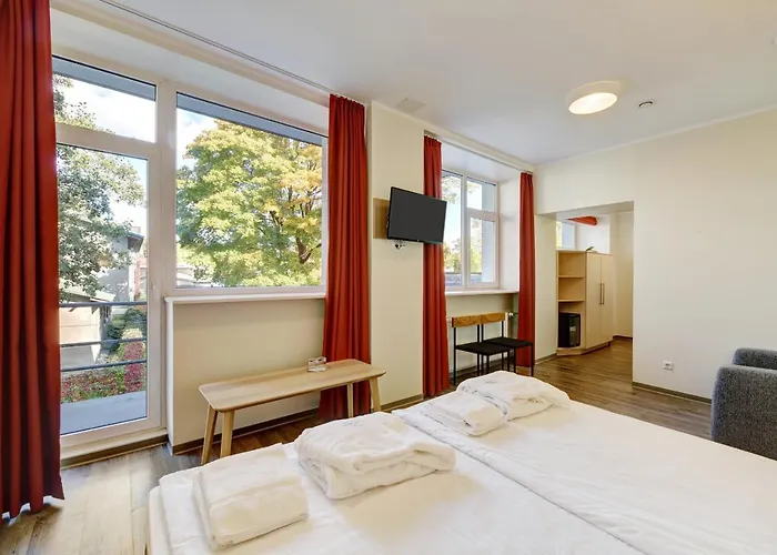 Estonia Medical & 2* 페르누