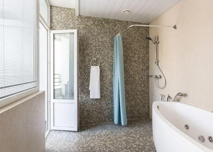 Estonia Medical & 2* 페르누