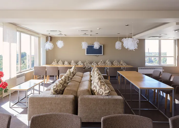 Estonia Medical & 2*