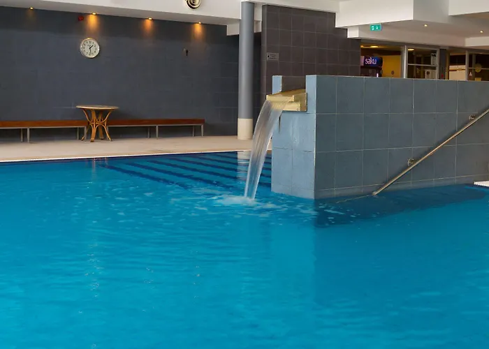 Estonia Medical & 페르누