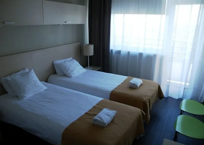 Estonia Medical & 2* 페르누